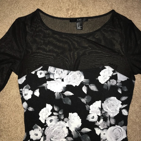 Floral Bodycon Dress - Picture 5 of 5